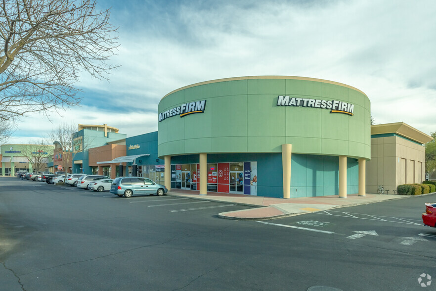 STORE CLOSING TOUR] Stein Mart, Laguna Crossroads - Elk Grove, CA 