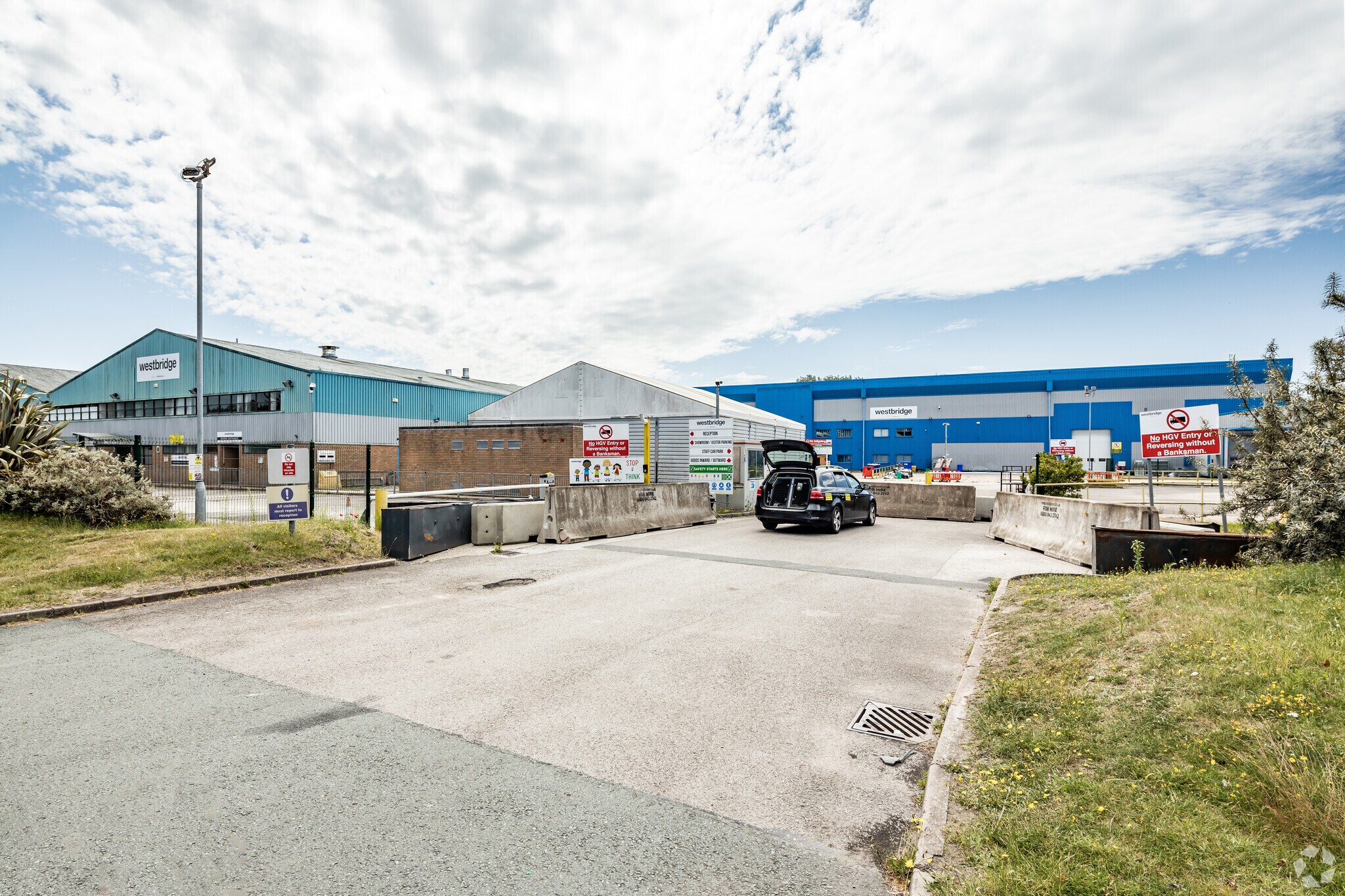 First Ave, Deeside for lease Building Photo- Image 1 of 3
