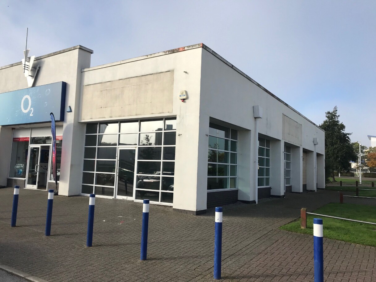 15 Coliseum Way, Ellesmere Port for lease Building Photo- Image 1 of 3