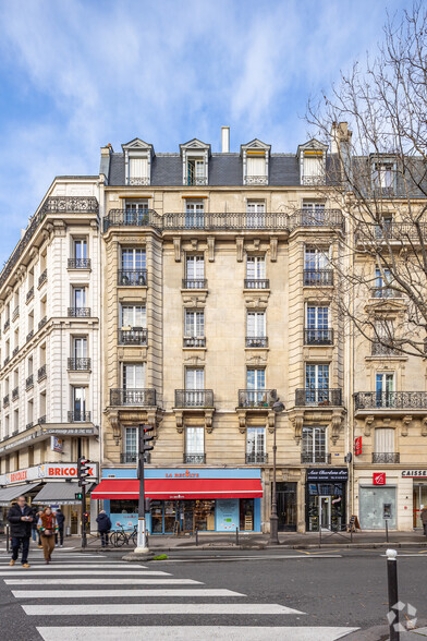 Multifamily in Paris for sale - Primary Photo - Image 1 of 3
