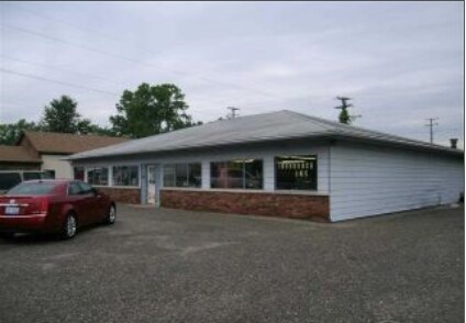 5280 Pointe Tremble Rd, Algonac, MI for sale - Primary Photo - Image 1 of 1