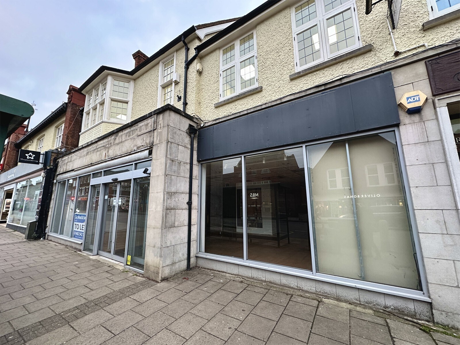 11-11B Bancroft, Hitchin for lease Building Photo- Image 1 of 8