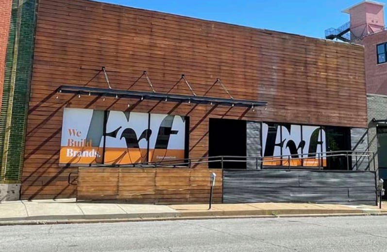 2811 & 2815 Locust St portfolio of 2 properties for sale on LoopNet.com - Building Photo - Image 3 of 11