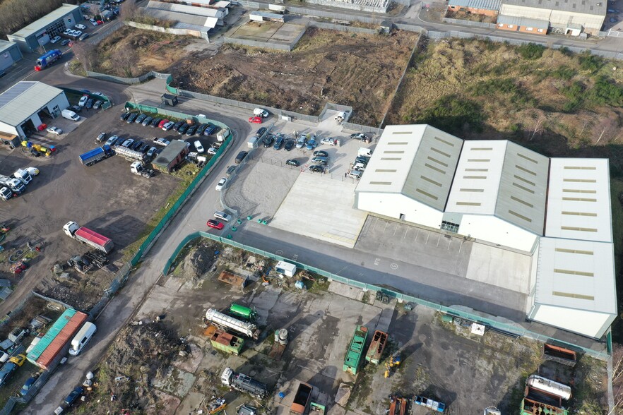 1-4 Factory Rd, Deeside for sale - Building Photo - Image 1 of 1
