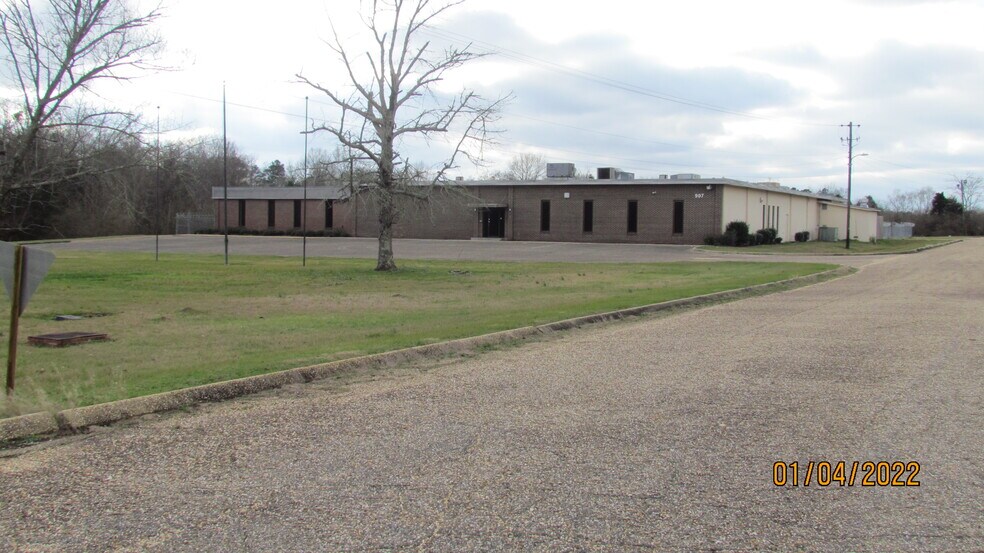 907 Ravenwood Dr, Selma, AL for sale - Primary Photo - Image 1 of 1