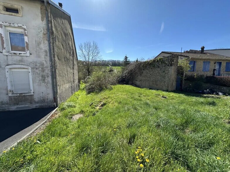 Land in Haute-Vigneulles for sale - Building Photo - Image 1 of 5
