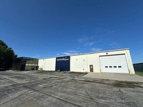 2503 N Neergard Ave, Springfield, MO for lease Building Photo- Image 2 of 20