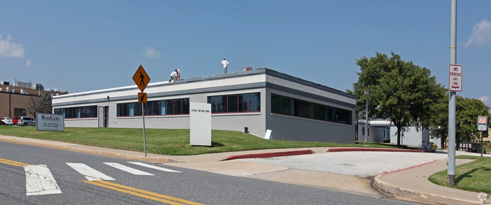 11103 Pepper Rd, Hunt Valley, MD for lease - Building Photo - Image 1 of 9