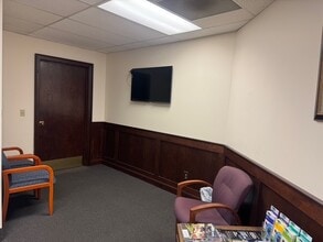 201 E 5900 S, Murray, UT for lease Interior Photo- Image 2 of 28