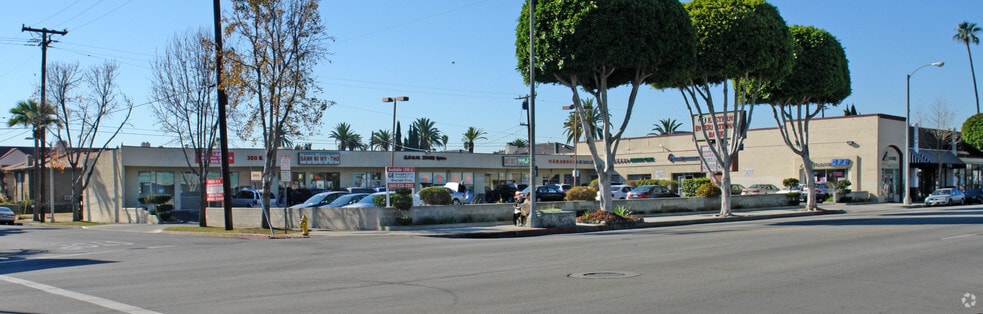 322 W Valley Blvd, Alhambra, CA for lease - Building Photo - Image 3 of 9