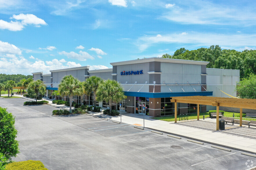 26240 Golden Maple Loop, Wesley Chapel, FL for lease - Building Photo - Image 3 of 8