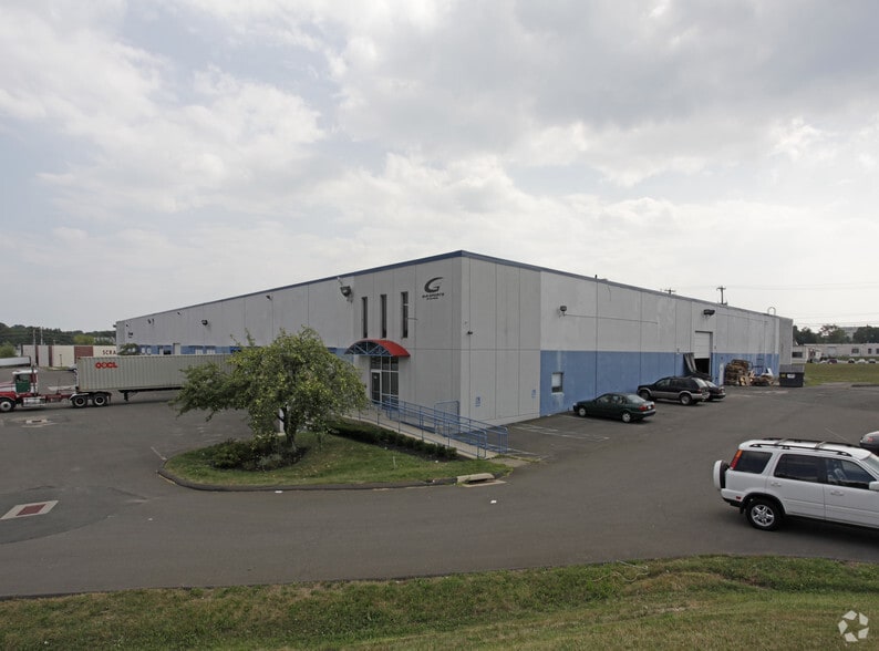 420 Frontage Rd, West Haven, CT for sale - Primary Photo - Image 1 of 1