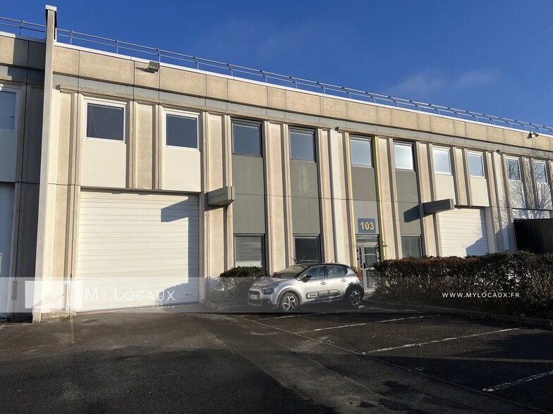 Flex in Gennevilliers for lease - Building Photo - Image 1 of 6