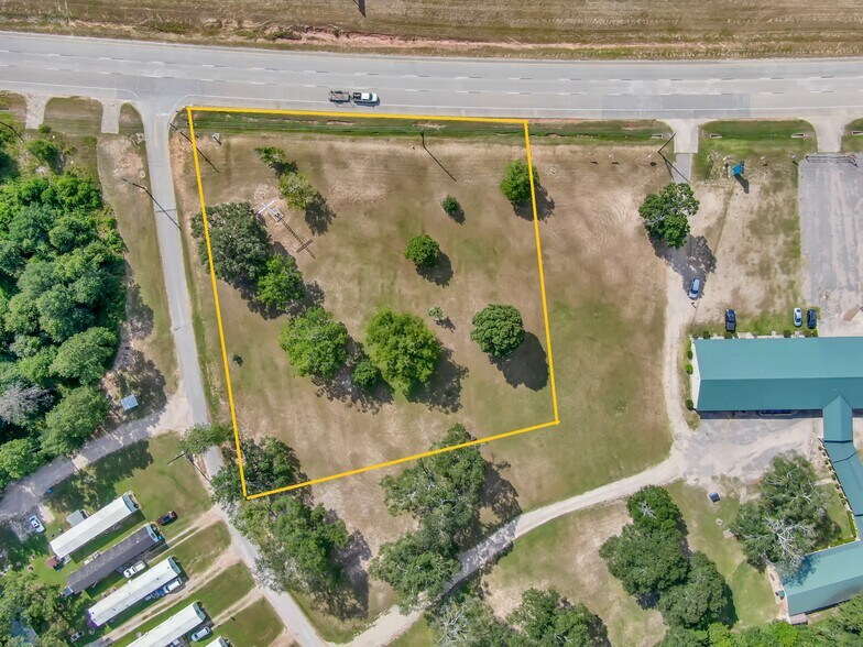 13682 US-59, Splendora, TX for sale - Primary Photo - Image 1 of 1
