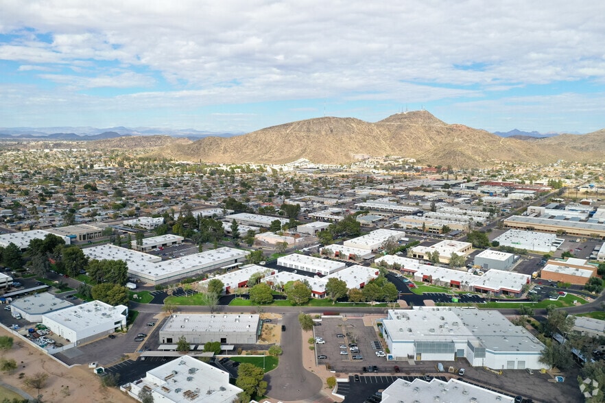 2329 W Mescal St, Phoenix, AZ for lease - Building Photo - Image 2 of 7