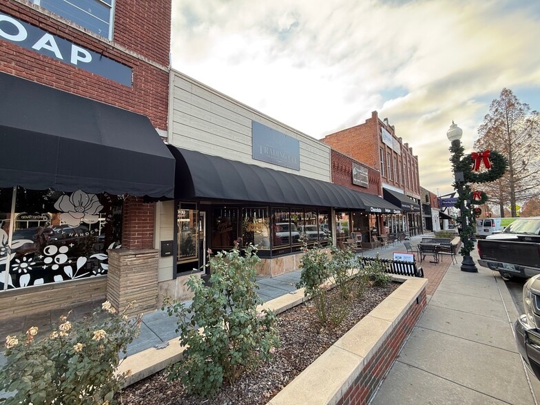 203 S Main St, Broken Arrow, OK for lease - Building Photo - Image 3 of 3