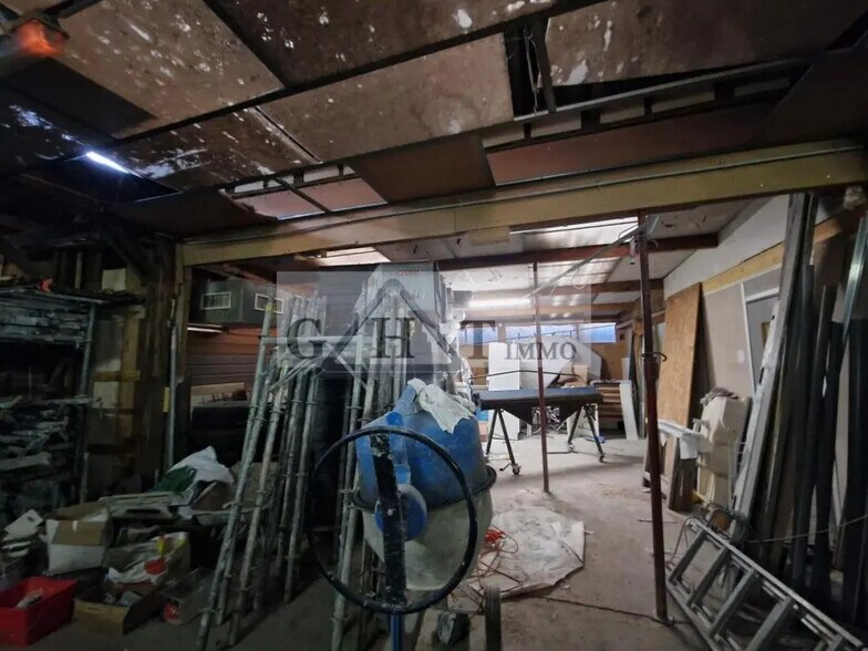 Industrial in Ermont for sale - Interior Photo - Image 1 of 7