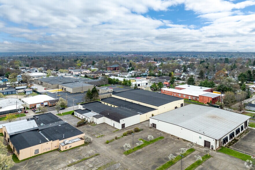170-200 E Broadway Ave, Westerville, OH for lease - Building Photo - Image 2 of 14