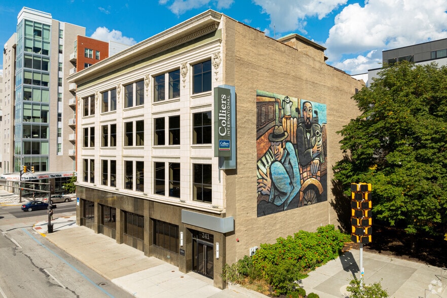 241 N Pennsylvania St, Indianapolis, IN for sale - Building Photo - Image 1 of 51