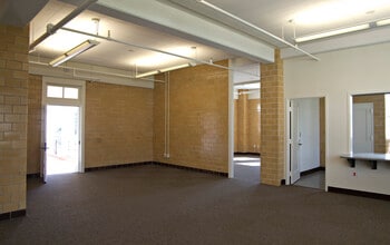 220 Halleck St, San Francisco, CA for lease Interior Photo- Image 2 of 10