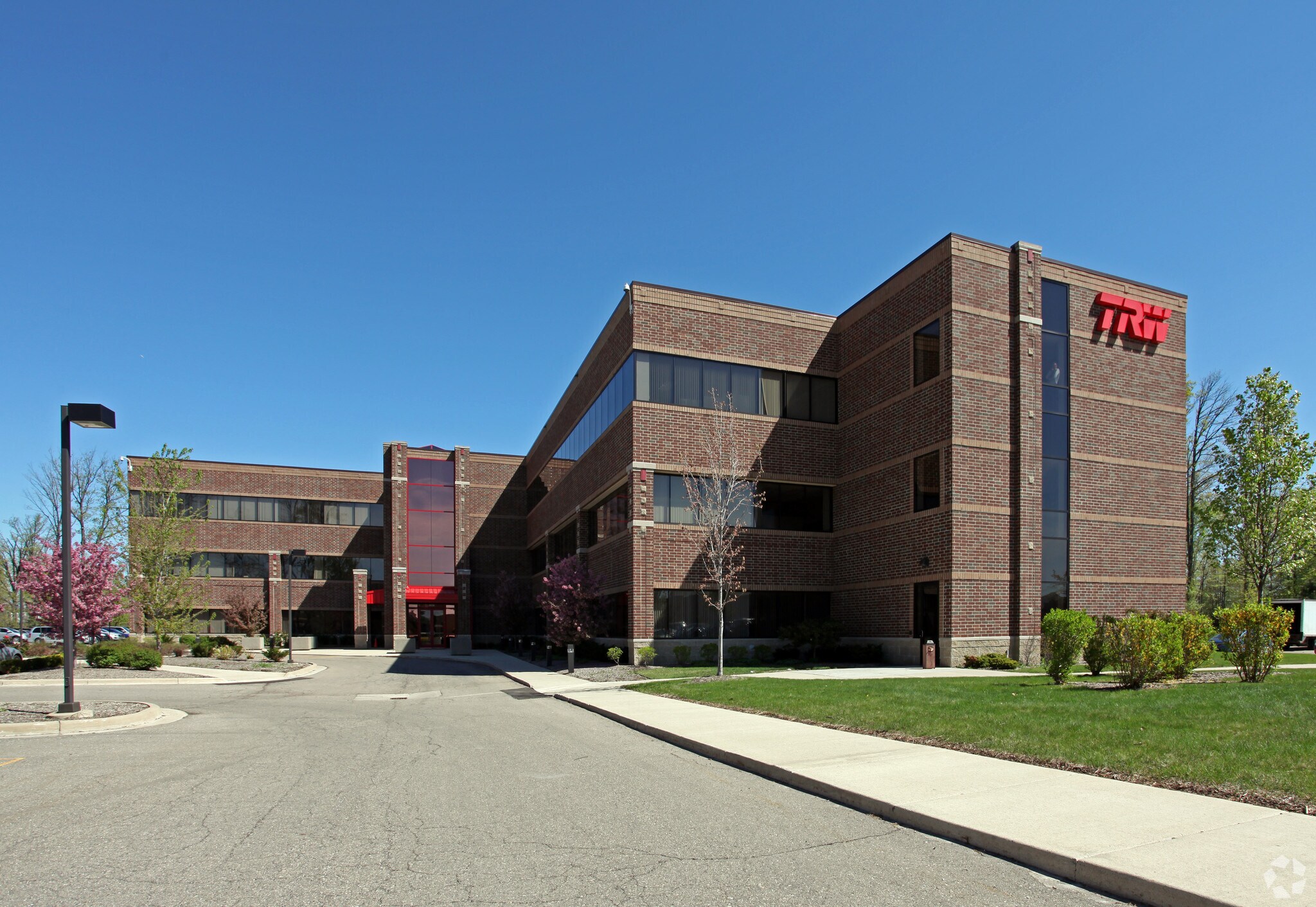 12001 Tech Center Dr, Livonia, MI 48150 Office for Lease