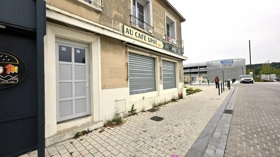 Retail in Soissons for lease - Building Photo - Image 2 of 4