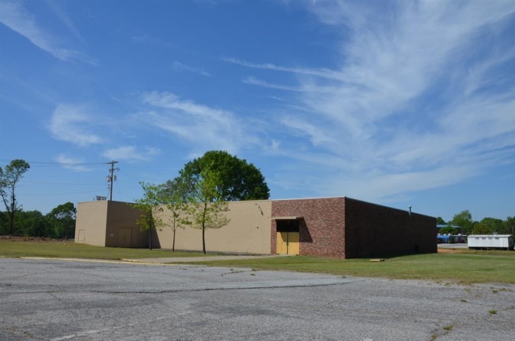 520 Alman St, Jonesville, SC 29353