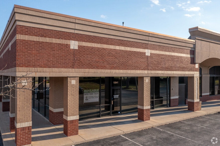 10001 Forest Green Blvd, Louisville, KY for lease - Building Photo - Image 2 of 6