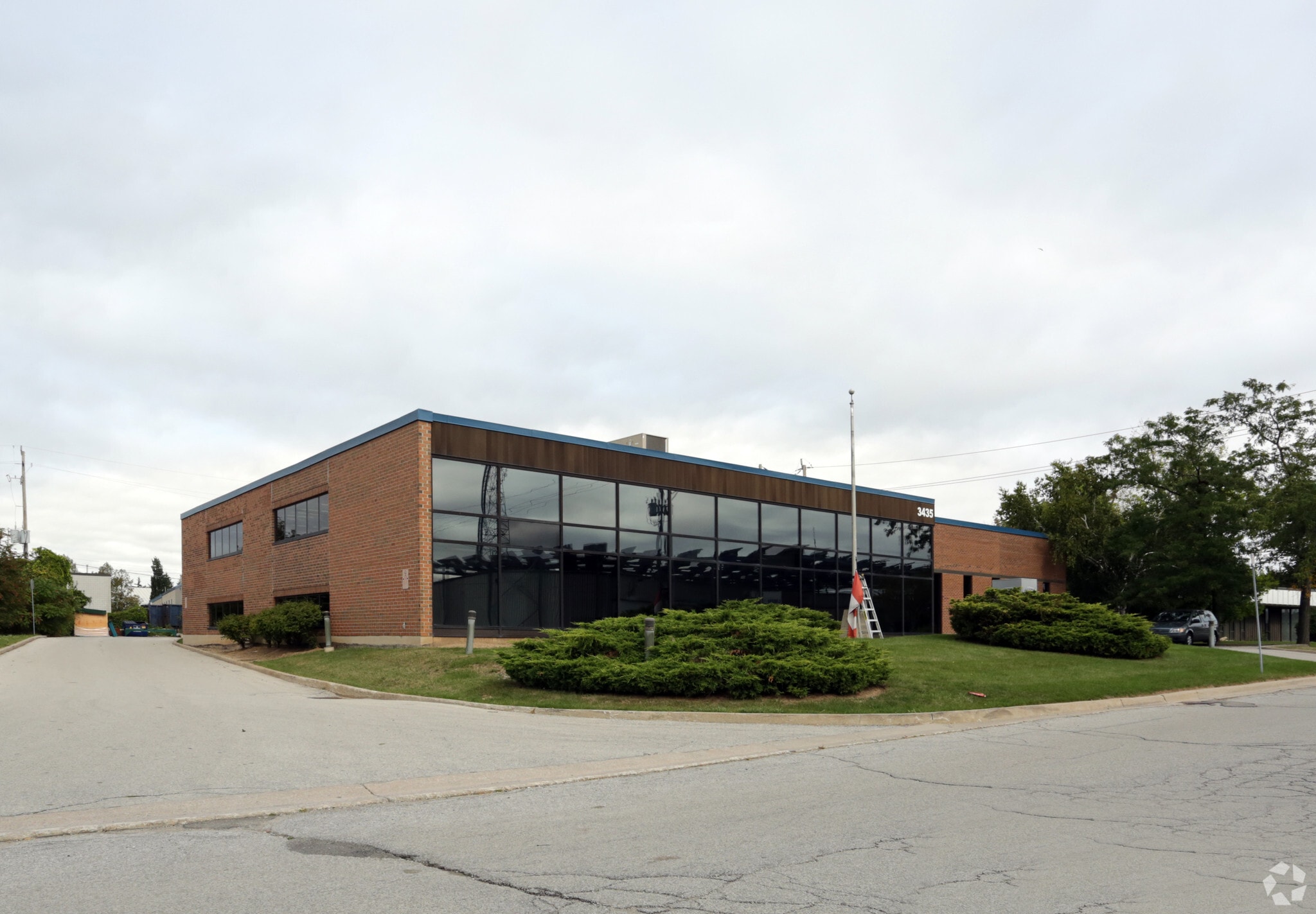 3435 Landmark Rd, Burlington, ON for sale Primary Photo- Image 1 of 1