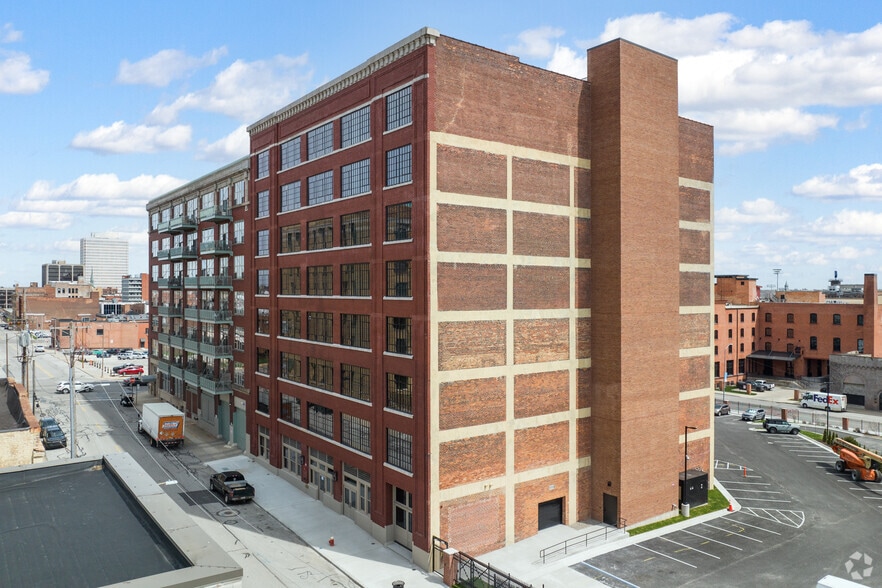 15 S Ontario St, Toledo, OH for lease - Building Photo - Image 1 of 13