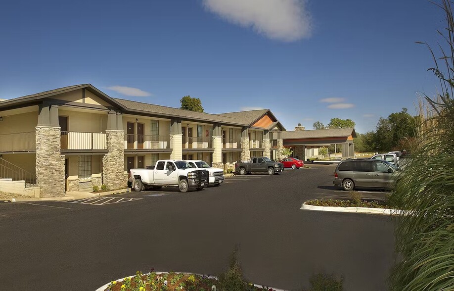 3202 1st St, Woodward, OK for sale - Building Photo - Image 2 of 10