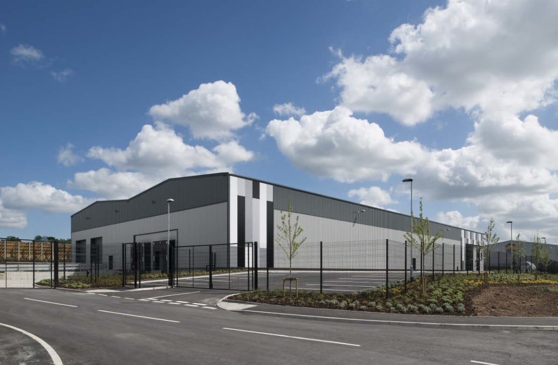 Broadway, Hyde for sale Primary Photo- Image 1 of 1