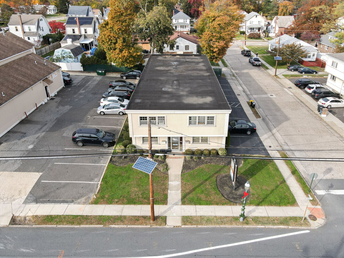 7675 Maple Ave, Merchantville, NJ 08109