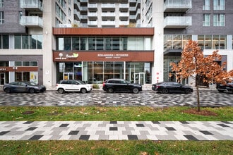 5273 Av De Courtrai, Montréal, QC for lease Building Photo- Image 2 of 46