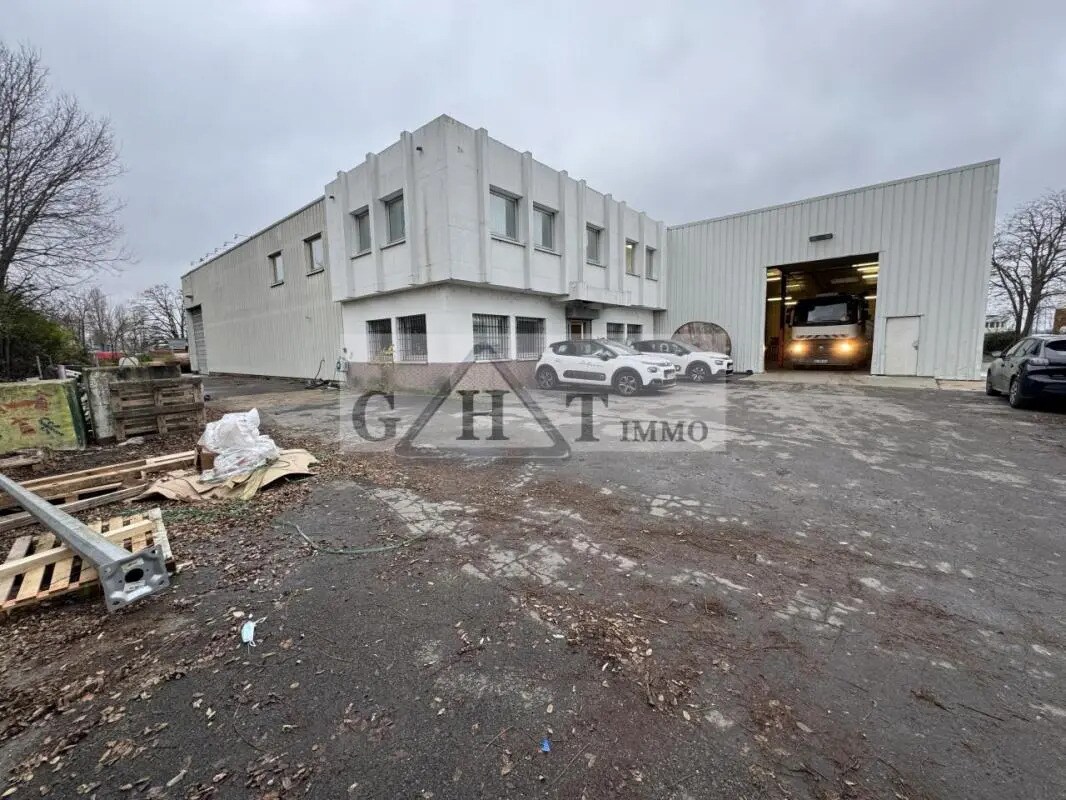 Industrial in Valenton for lease Building Photo- Image 1 of 5