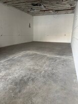 Industrial Zone - Price Reduction NO AUTOBODY - Warehouse