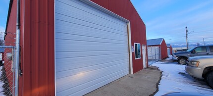 1894 Airport Rd, Kalispell, MT for lease Building Photo- Image 2 of 12