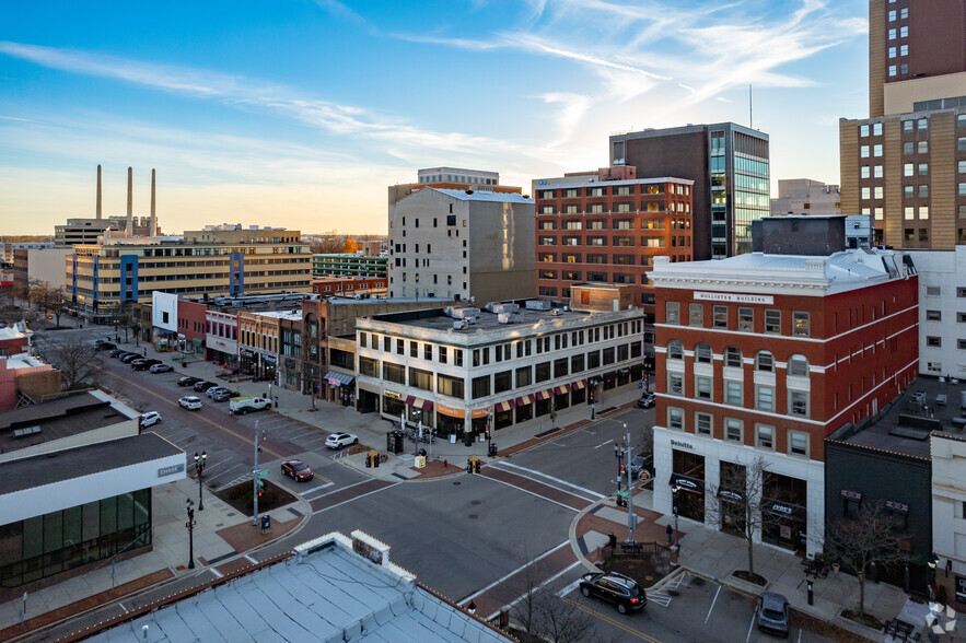 200 S Washington Sq, Lansing, MI for lease - Building Photo - Image 3 of 20