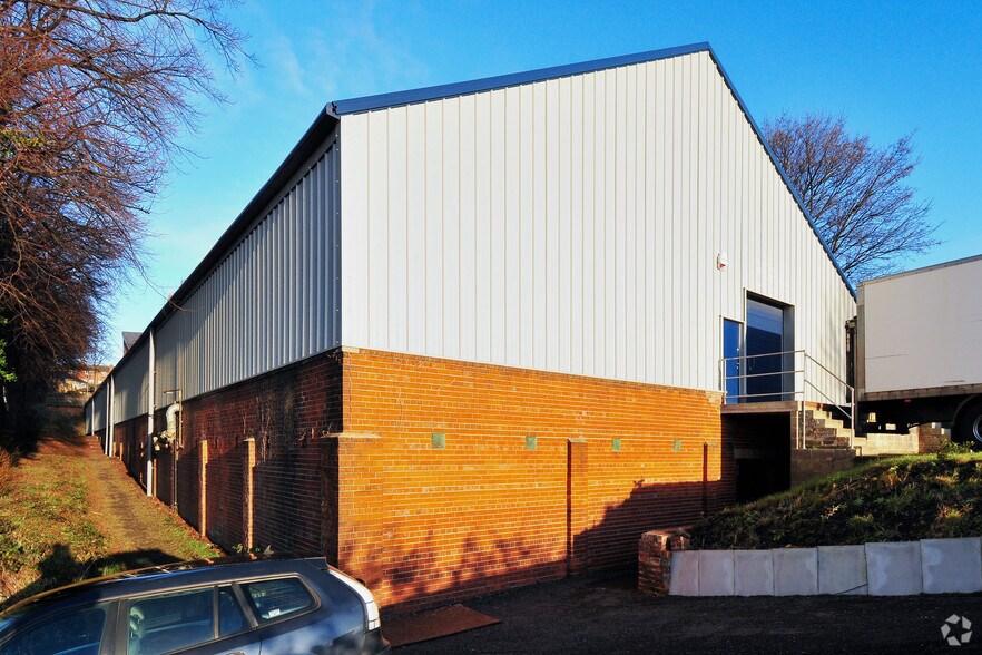 Burley Hill Trading Est, Leeds for lease - Building Photo - Image 2 of 5