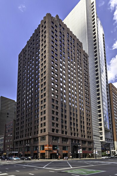 100 N LaSalle St, Chicago, IL for lease - Building Photo - Image 3 of 55