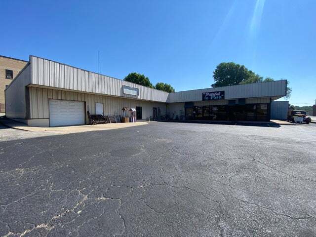 110 W Broadway St, Monett, MO for sale Building Photo- Image 1 of 7