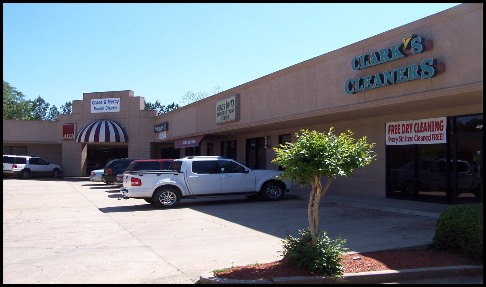 4611 Terry Rd, Jackson, MS 39212 Elton Place