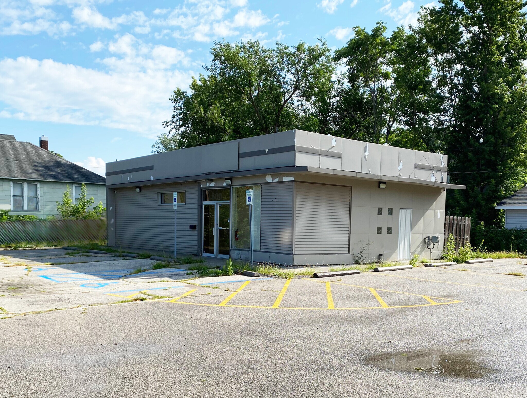 800 N Henry St, Bay City, MI 48706