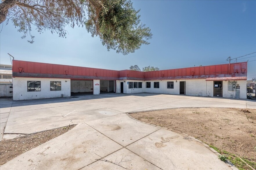 820 Railroad Ave, Santa Paula, CA for sale - Building Photo - Image 2 of 20