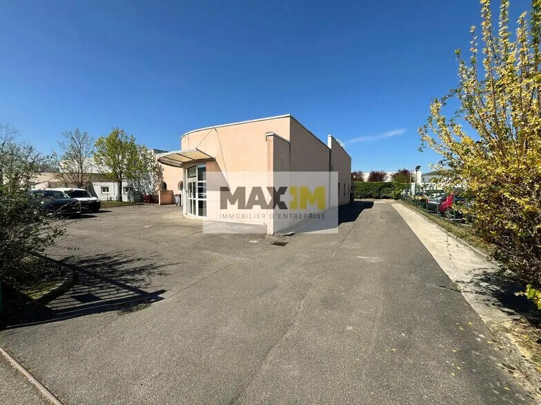 19 Rue Des Grandes Varennes, Ahuy for lease - Building Photo - Image 1 of 4