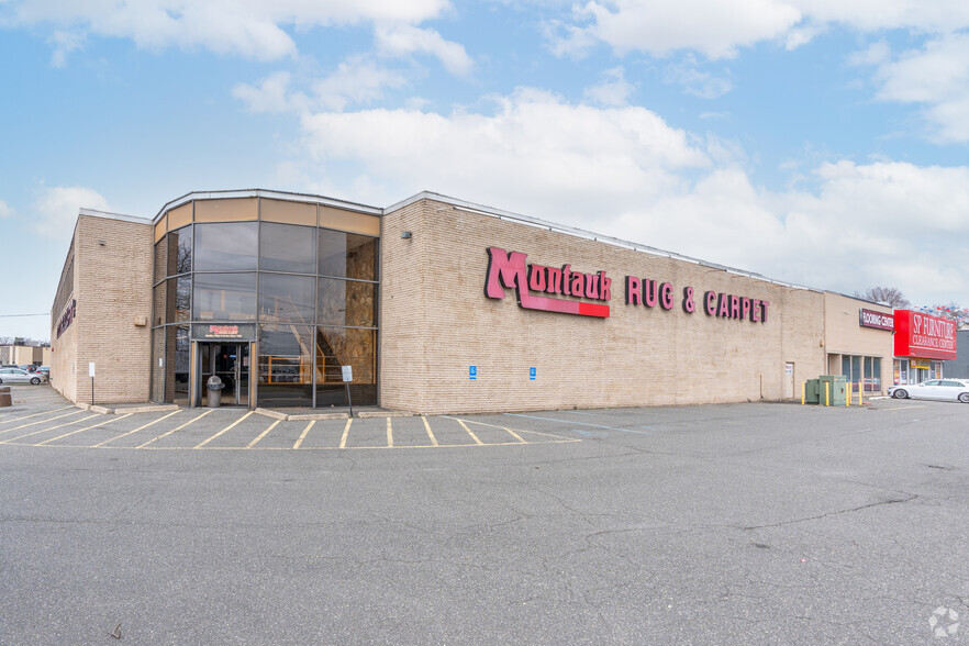 55-65 Price Pky, Farmingdale, NY for lease - Building Photo - Image 2 of 2