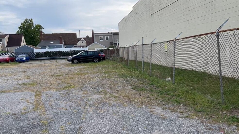 450 W Merrick Rd, Valley Stream, NY for lease - Commercial Listing Video - Image 2 of 4