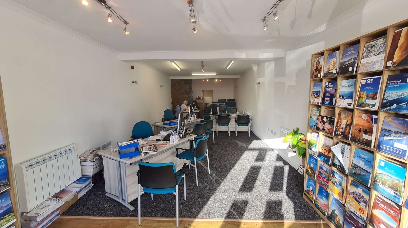 1 The Bridge, Guernsey, CID GY3 5TD - Unit Units 1&2 - - Interior Photo - Image 1 of 4