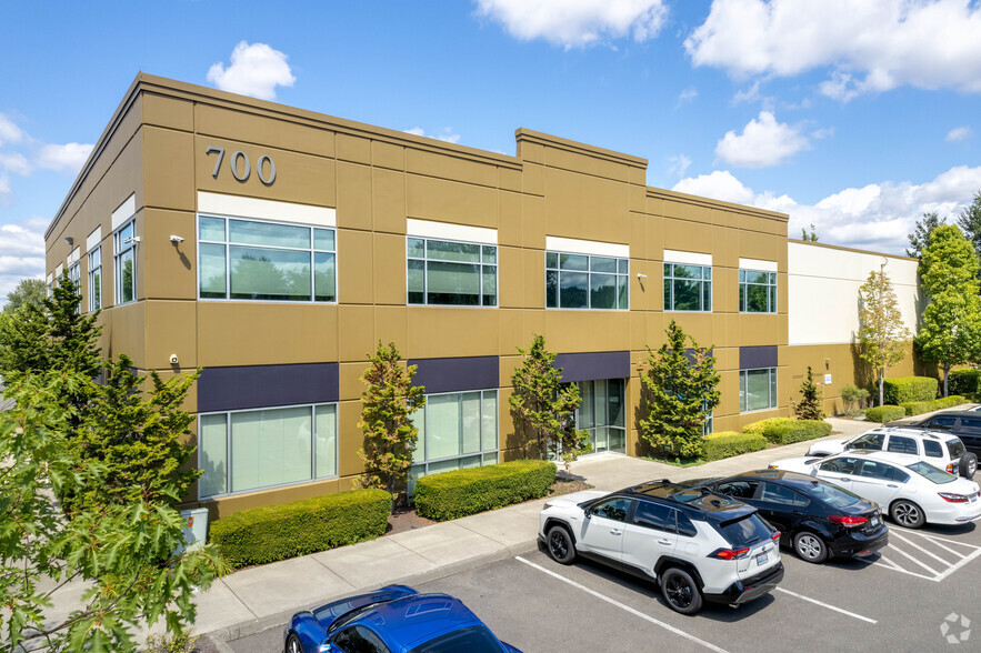 700 SW 34th St, Renton, WA for lease - Building Photo - Image 1 of 4