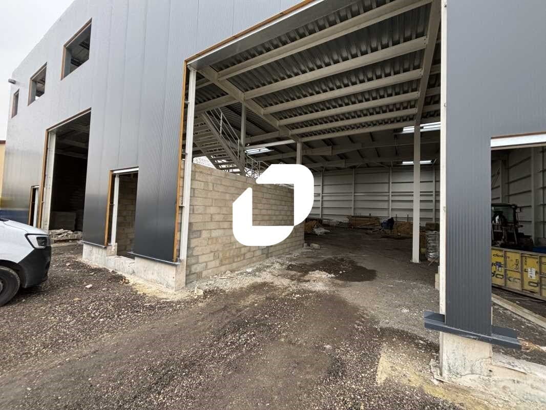 Flex in Bondoufle for lease Building Photo- Image 1 of 5